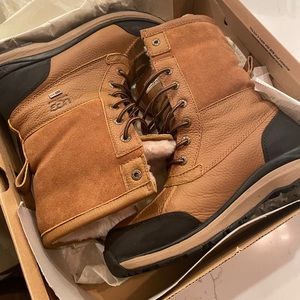 Ugg Adirondack Boots lll